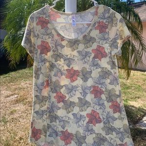LuLaRoe classic T